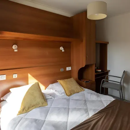 Hr Lägenhetshotell Corte (Corsica)