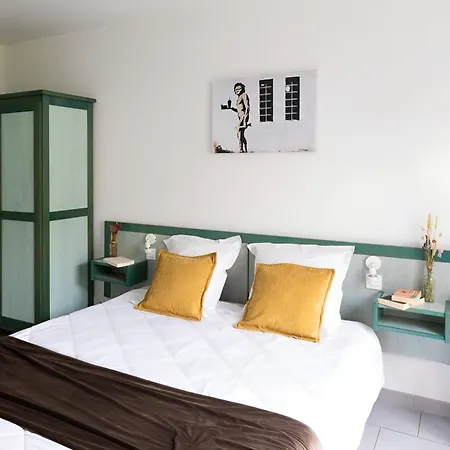 Hr Lägenhetshotell Corte (Corsica)