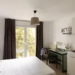 Hr Apartahotel