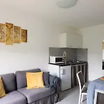 Hr Apartahotel
