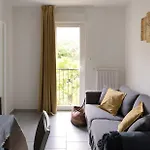 Hr Apartahotel