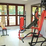 Hr Apartahotel 2*