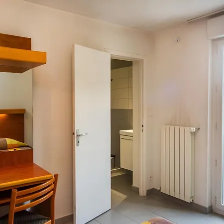 Hr 2* Corte (Corsica)