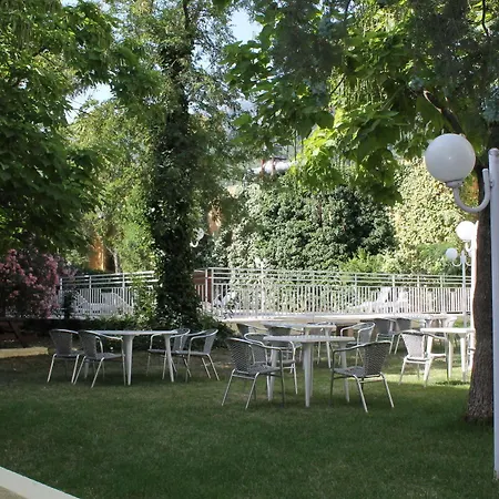 Ξενοδοχείο με διαμερίσματα Hr