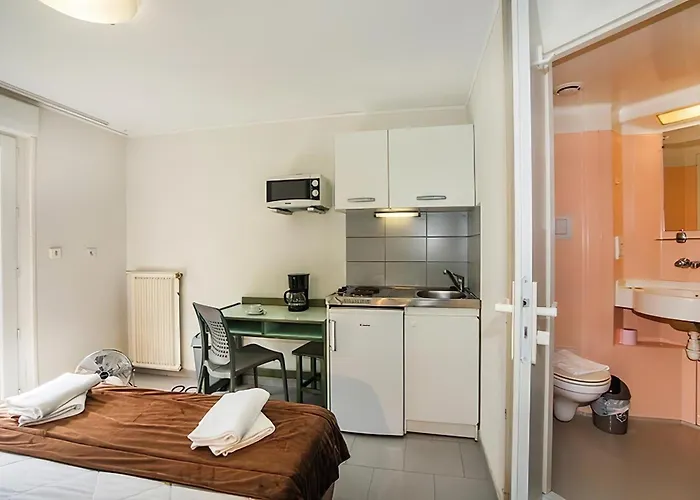 Hr 2* Corte (Corsica)